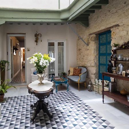 Casa Portus Gaditanus S XVIII Patio Andaluz El Puerto de Santa María Oda fotoğraf